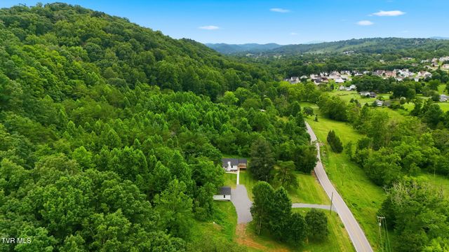 707 Cooks Valley Road, Kingsport, TN 37664