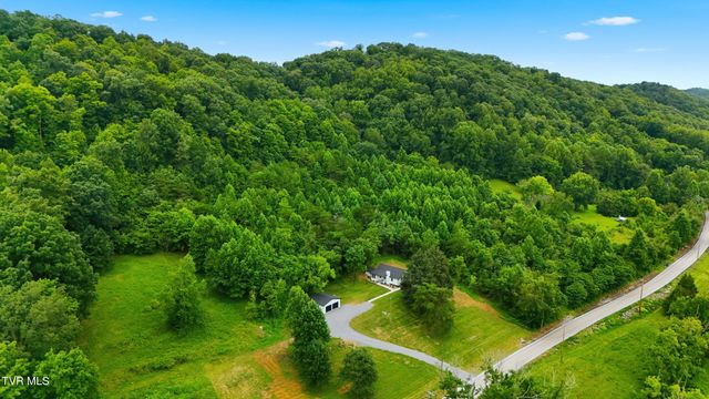 707 Cooks Valley Road, Kingsport, TN 37664