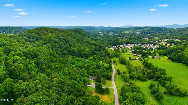 707 Cooks Valley Road, Kingsport, TN 37664