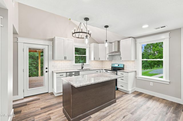 707 Cooks Valley Road, Kingsport, TN 37664