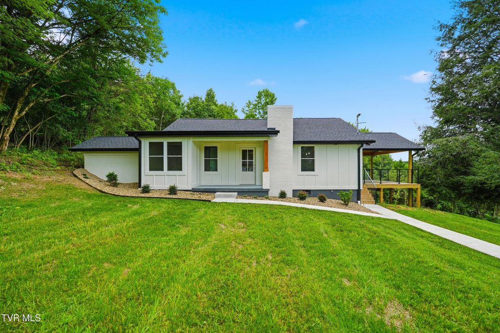 707 Cooks Valley Road, Kingsport, TN 37664