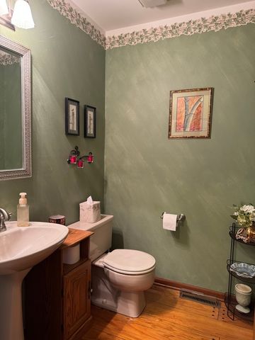 530 Cypress Bridge Road, Lake Zurich, IL 60047