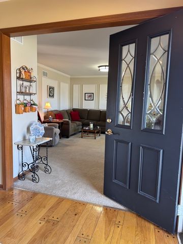 530 Cypress Bridge Road, Lake Zurich, IL 60047