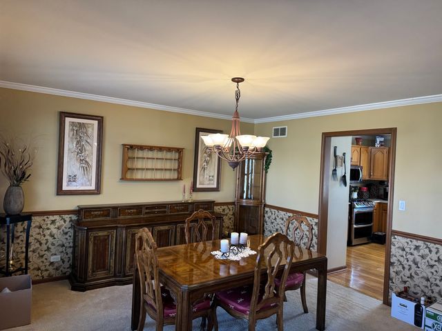 530 Cypress Bridge Road, Lake Zurich, IL 60047