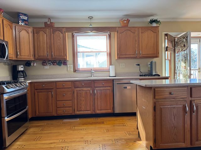 530 Cypress Bridge Road, Lake Zurich, IL 60047