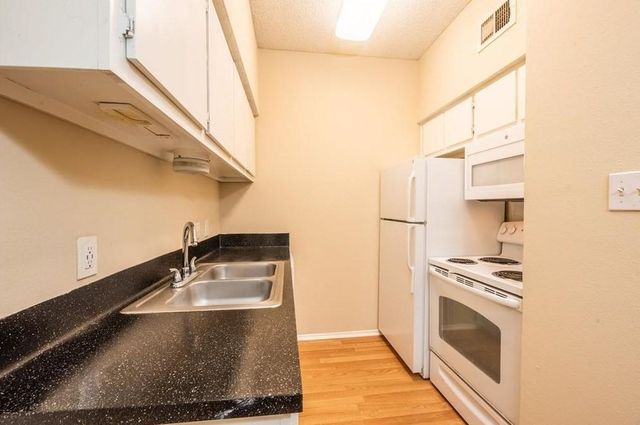 2818 Nueces St. ST 213, Austin, TX 78705