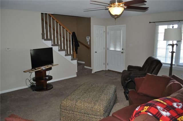 3404 N 9th Street, St Joseph, MO 64505