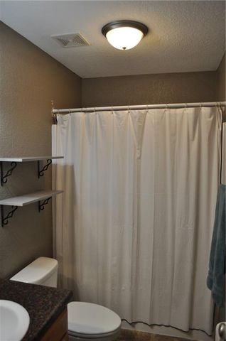 3404 N 9th Street, St Joseph, MO 64505