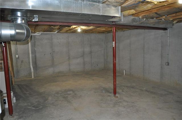 3404 N 9th Street, St Joseph, MO 64505