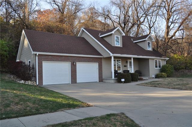 3404 N 9th Street, St Joseph, MO 64505