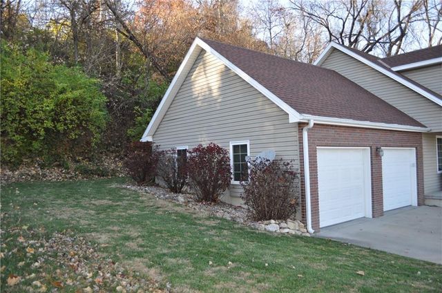 3404 N 9th Street, St Joseph, MO 64505