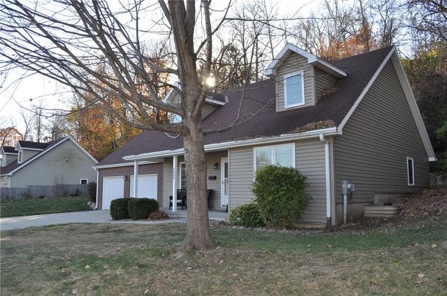 3404 N 9th Street, St Joseph, MO 64505