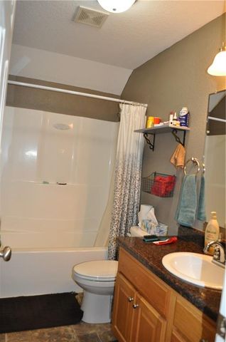 3404 N 9th Street, St Joseph, MO 64505