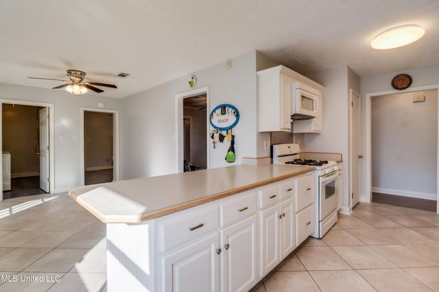 1713 James Madison Drive, Biloxi, MS 39531