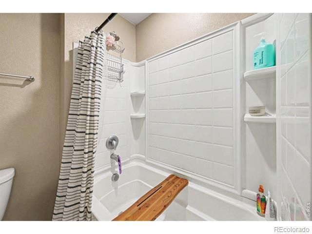 6851 Whisper Trail Lane, Wellington, CO 80549