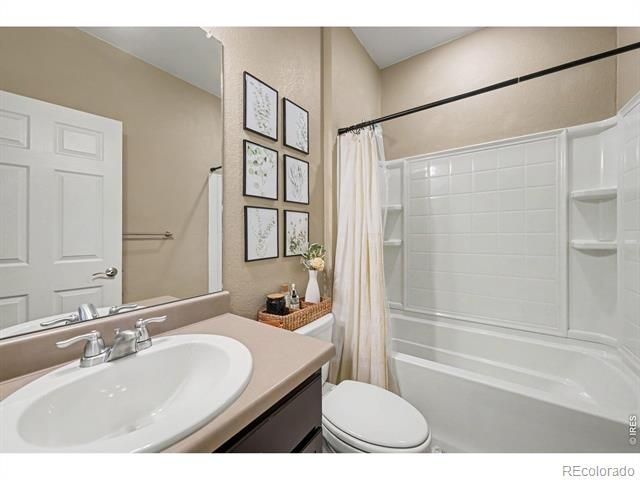 6851 Whisper Trail Lane, Wellington, CO 80549