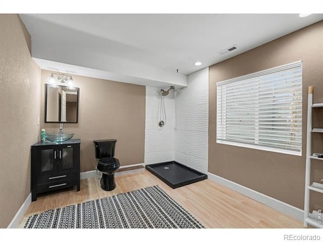 6851 Whisper Trail Lane, Wellington, CO 80549