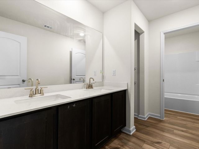 416 Condie Russell Avenue, Venus, TX 76084