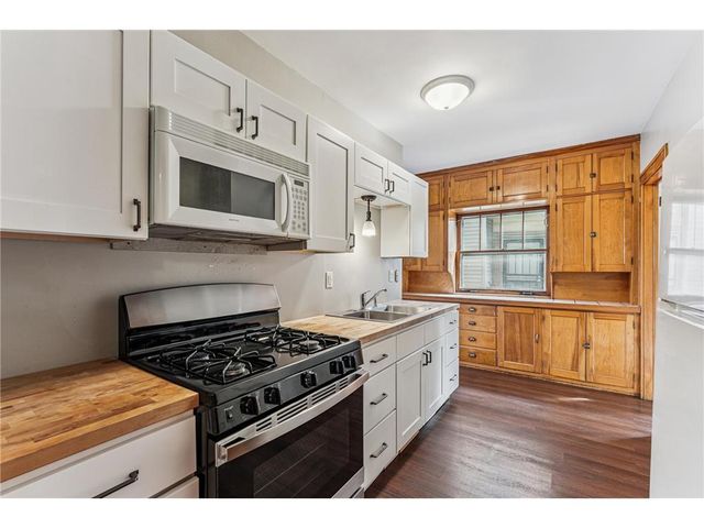 1186 Marshall Avenue, Saint Paul, MN 55104