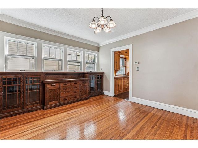 1186 Marshall Avenue, Saint Paul, MN 55104