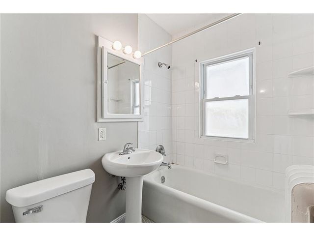 1186 Marshall Avenue, Saint Paul, MN 55104