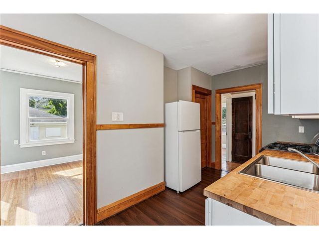 1186 Marshall Avenue, Saint Paul, MN 55104