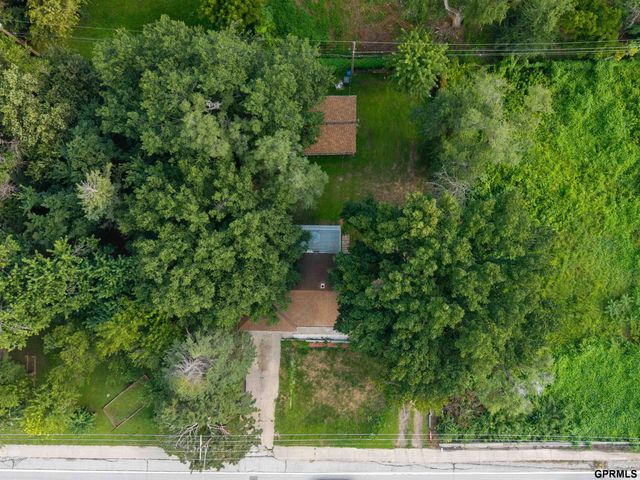 2612 W Chandler Road, Bellevue, NE 68147