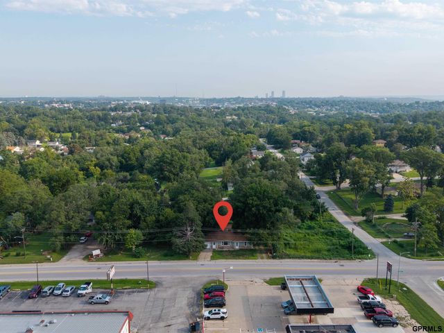 2612 W Chandler Road, Bellevue, NE 68147