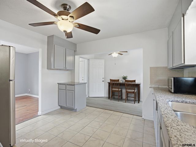 2612 W Chandler Road, Bellevue, NE 68147