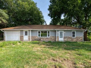 2612 W Chandler Road, Bellevue, NE 68147