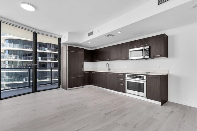 45 SW 9th Street 1706, Miami, FL 33130