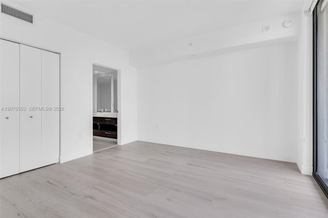 45 SW 9th Street 1706, Miami, FL 33130