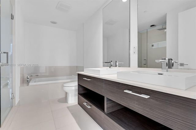 45 SW 9th Street 1706, Miami, FL 33130