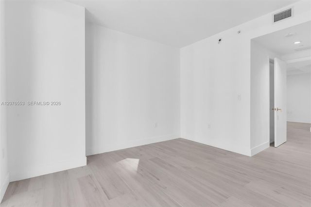 45 SW 9th Street 1706, Miami, FL 33130