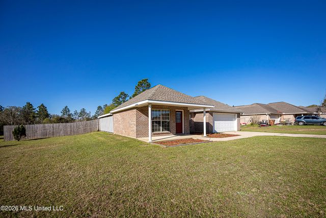 21455 E Edgewood Drive, Saucier, MS 39574