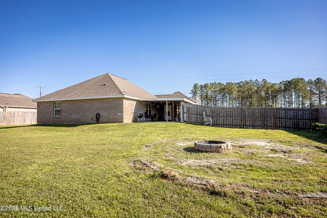 21455 E Edgewood Drive, Saucier, MS 39574