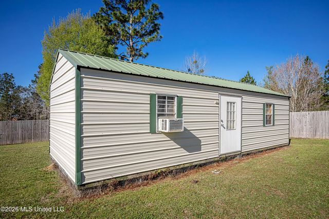 21455 E Edgewood Drive, Saucier, MS 39574