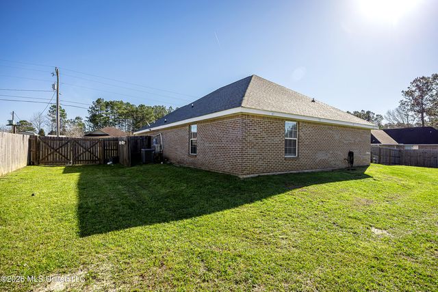 21455 E Edgewood Drive, Saucier, MS 39574