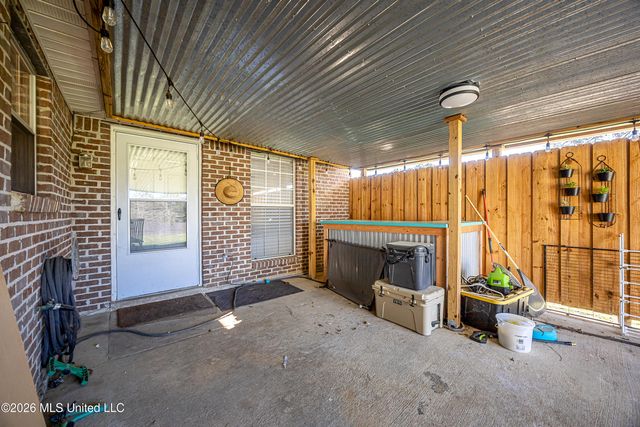 21455 E Edgewood Drive, Saucier, MS 39574