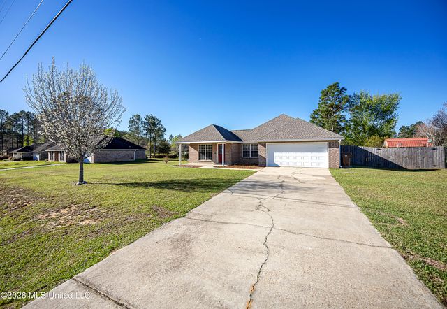 21455 E Edgewood Drive, Saucier, MS 39574