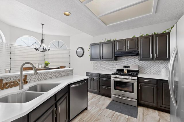 4525 Palmyra Avenue NW, Albuquerque, NM 87114