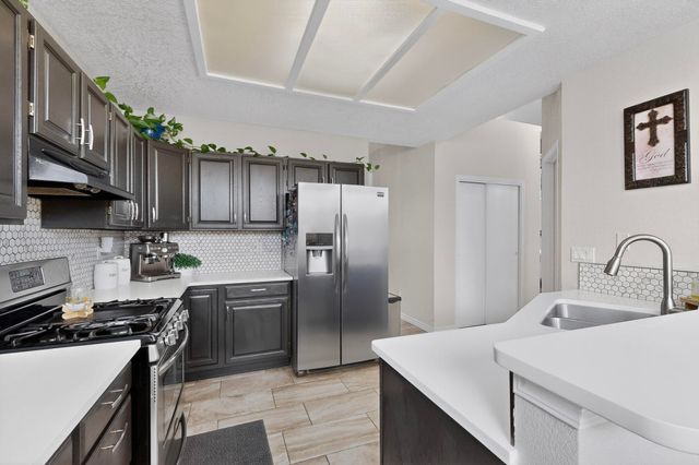 4525 Palmyra Avenue NW, Albuquerque, NM 87114