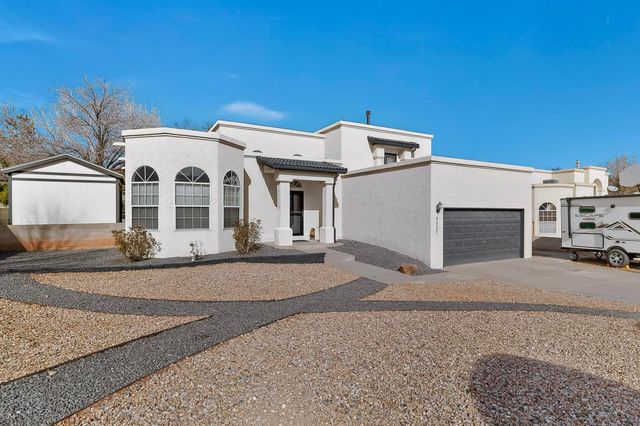 4525 Palmyra Avenue NW, Albuquerque, NM 87114