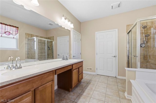 9226 Rainier Court, Strongsville, OH 44136