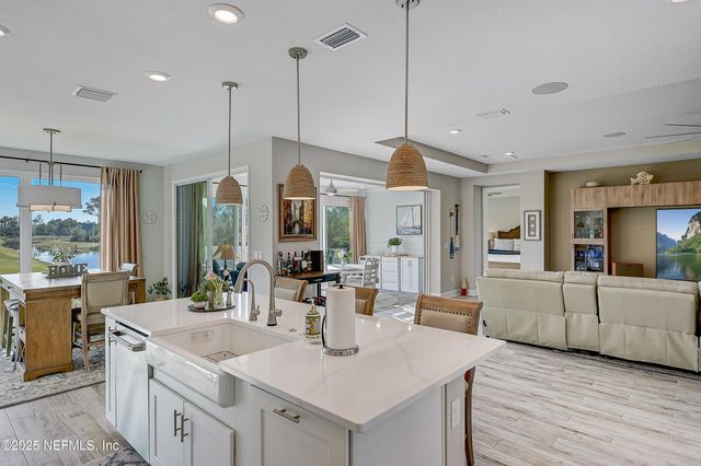 598 MARQUESA Circle, St. Johns, FL 32259