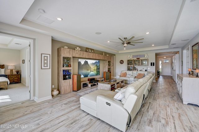 598 MARQUESA Circle, St. Johns, FL 32259