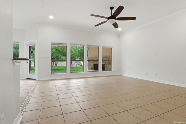 8524 VERANO DR, San Antonio, TX 78266