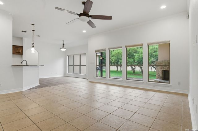 8524 VERANO DR, San Antonio, TX 78266