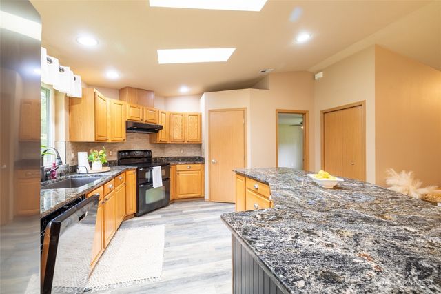 117 Yetter Lane, Chehalis, WA 98532