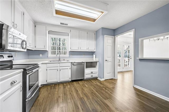 84 Hebron Church Road, Dacula, GA 30019